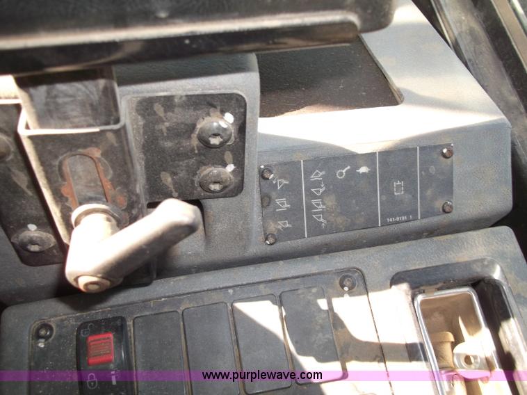 image for item B5037 2005 Caterpillar 938G wheel loader