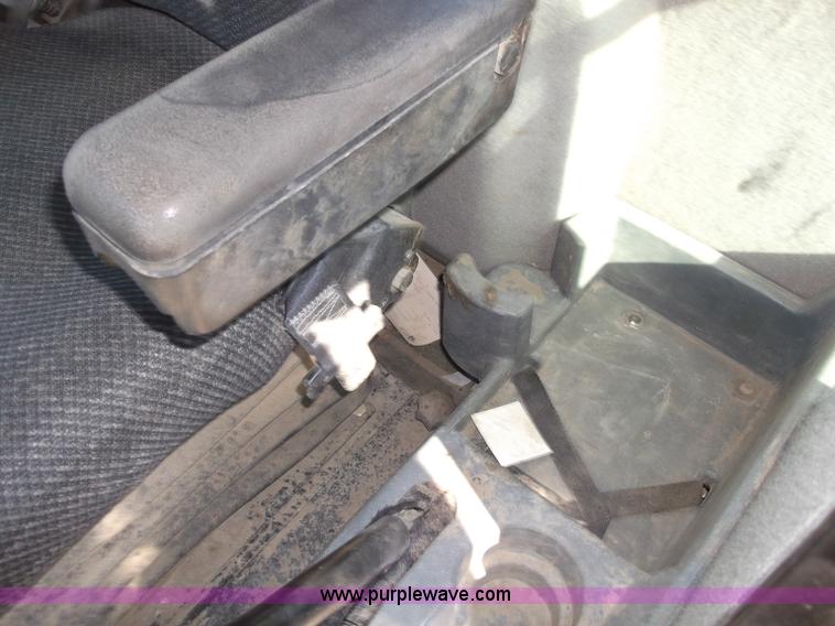 image for item B5037 2005 Caterpillar 938G wheel loader