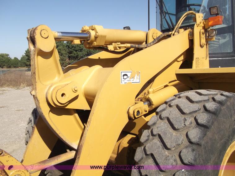 image for item B5037 2005 Caterpillar 938G wheel loader