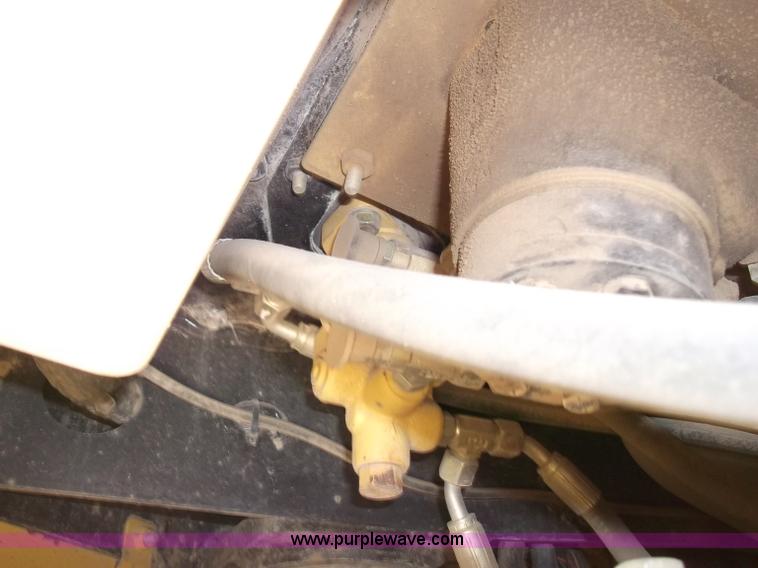 image for item B5037 2005 Caterpillar 938G wheel loader