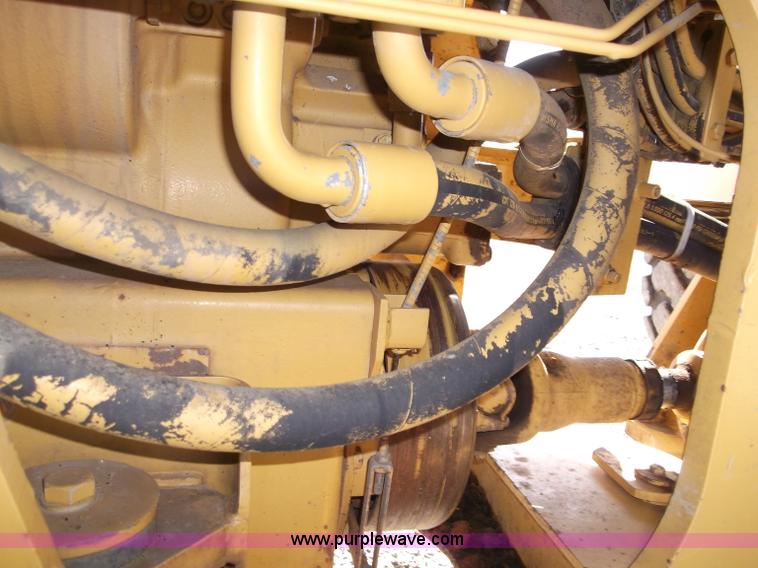 image for item B5037 2005 Caterpillar 938G wheel loader