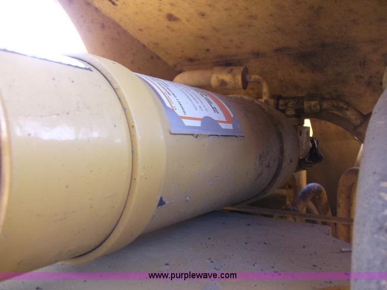 image for item B5037 2005 Caterpillar 938G wheel loader