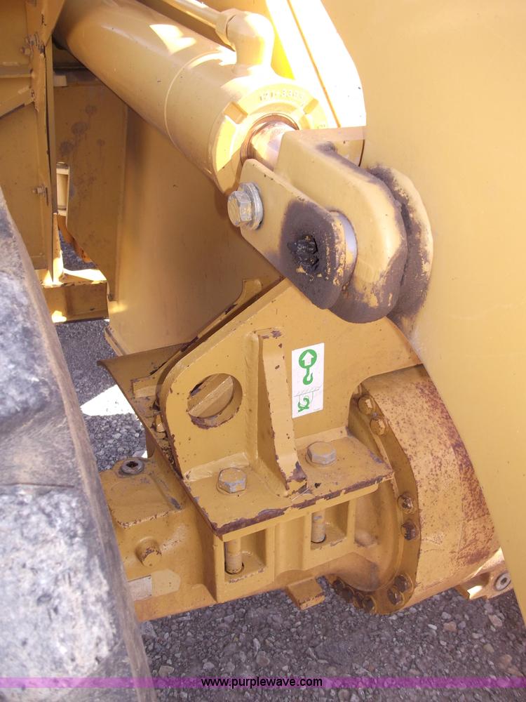 image for item B5037 2005 Caterpillar 938G wheel loader