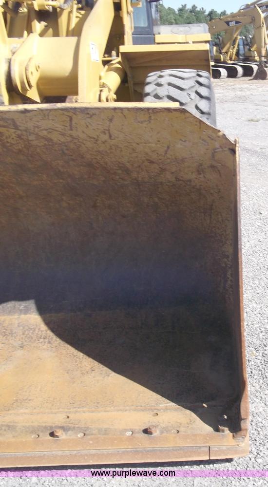 image for item B5037 2005 Caterpillar 938G wheel loader