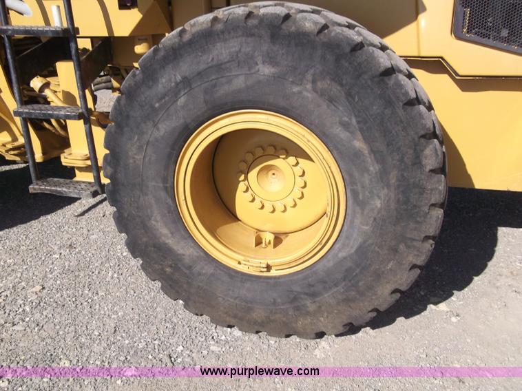image for item B5037 2005 Caterpillar 938G wheel loader
