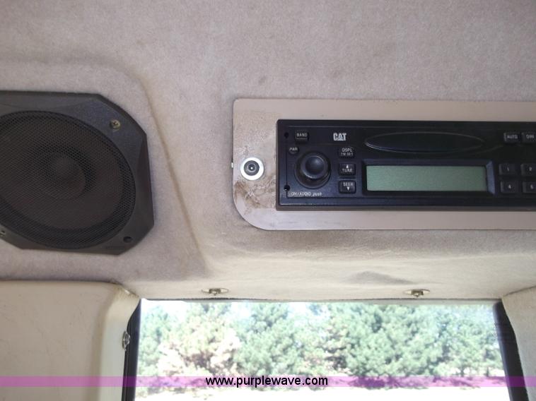 image for item B5038 2001 Caterpillar 963C track loader