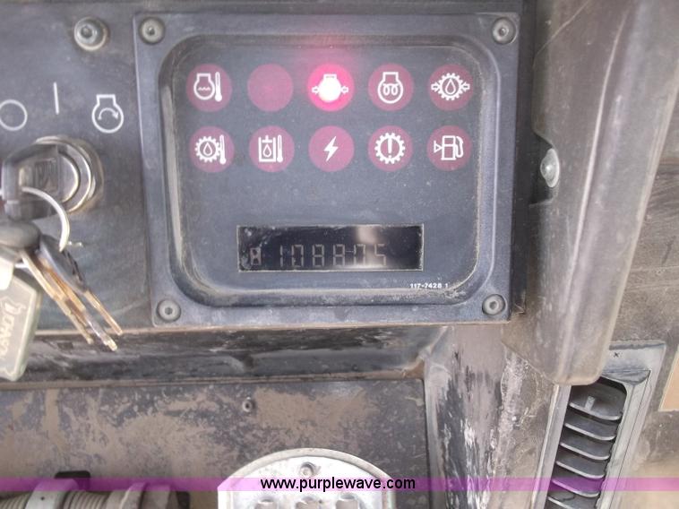 image for item B5038 2001 Caterpillar 963C track loader