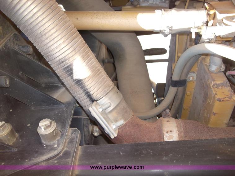 image for item B5038 2001 Caterpillar 963C track loader