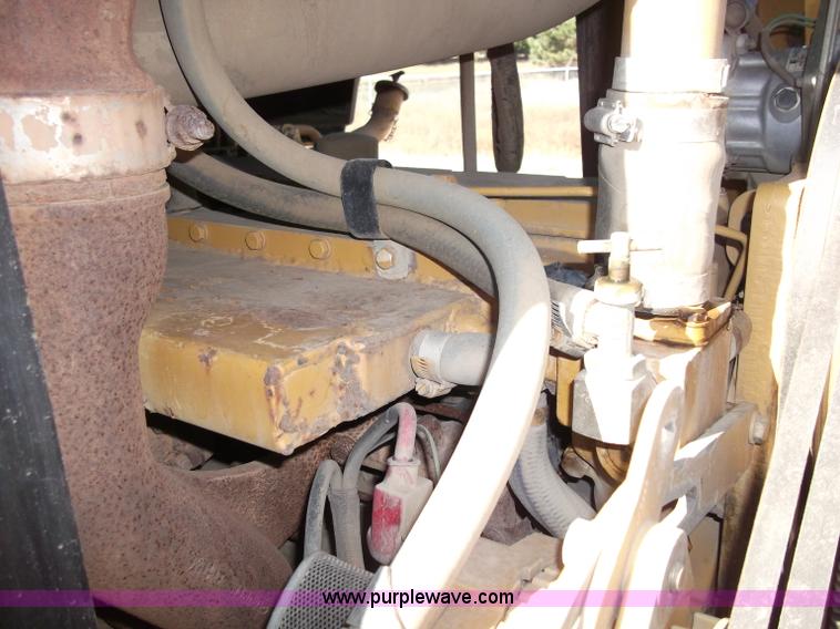 image for item B5038 2001 Caterpillar 963C track loader