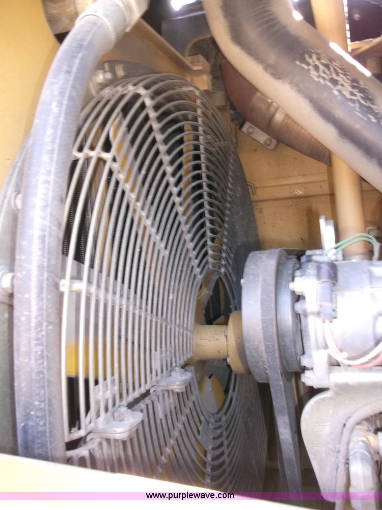 image for item B5038 2001 Caterpillar 963C track loader