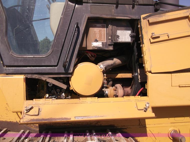 image for item B5038 2001 Caterpillar 963C track loader