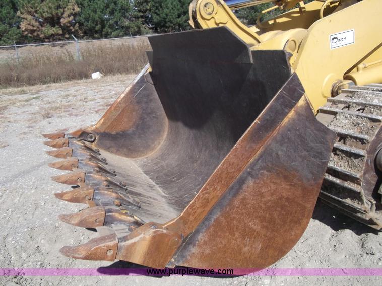 image for item B5038 2001 Caterpillar 963C track loader