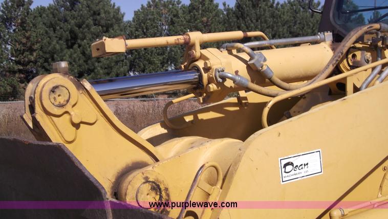 image for item B5038 2001 Caterpillar 963C track loader