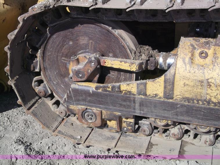 image for item B5038 2001 Caterpillar 963C track loader