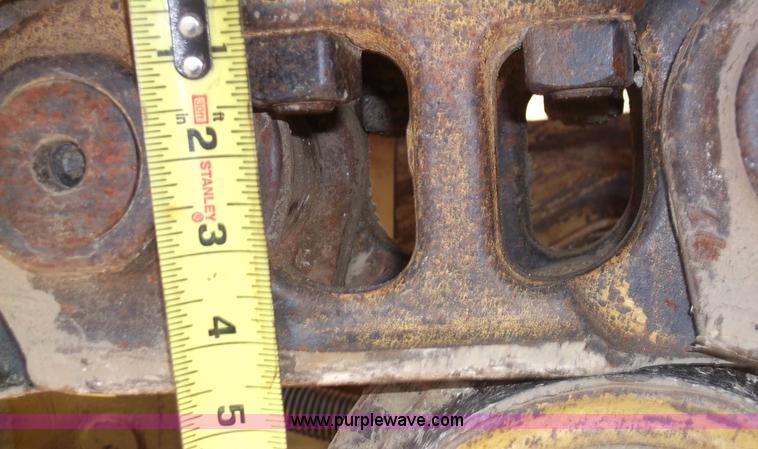 image for item B5038 2001 Caterpillar 963C track loader