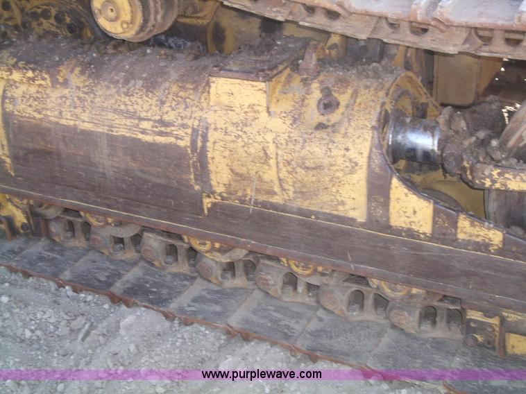 image for item B5038 2001 Caterpillar 963C track loader