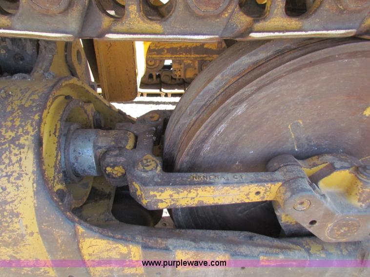 image for item B5039 2005 Caterpillar 963C track loader