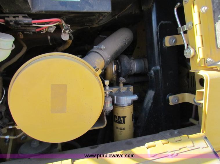 image for item B5039 2005 Caterpillar 963C track loader