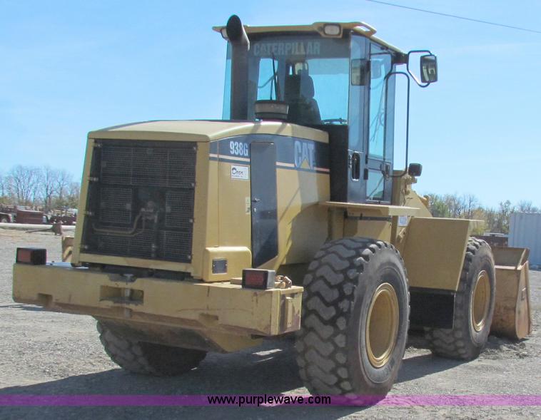 image for item B5041 2001 Caterpillar 938G wheel loader