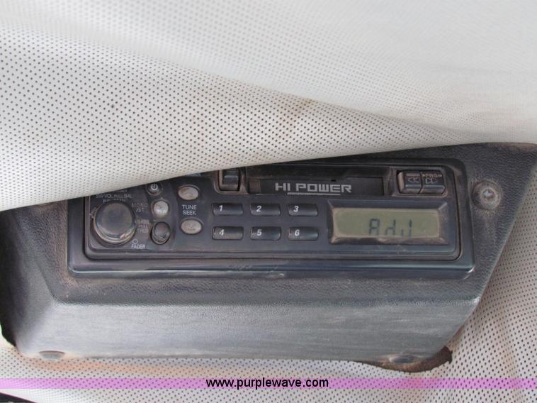 image for item B5041 2001 Caterpillar 938G wheel loader