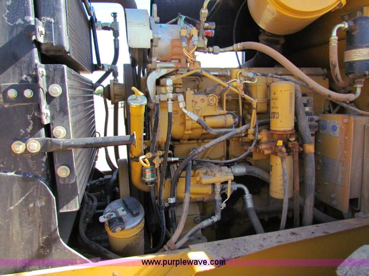 image for item B5041 2001 Caterpillar 938G wheel loader