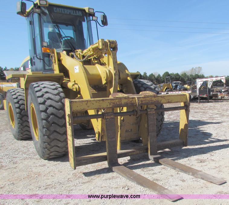 image for item B5041 2001 Caterpillar 938G wheel loader