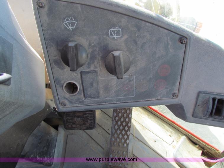 image for item B5042 1998 Caterpillar 928G wheel loader