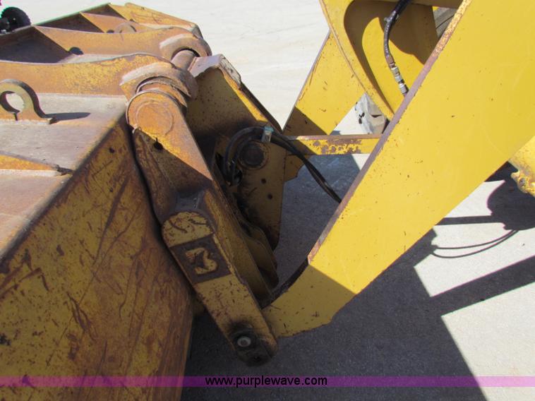 image for item B5042 1998 Caterpillar 928G wheel loader