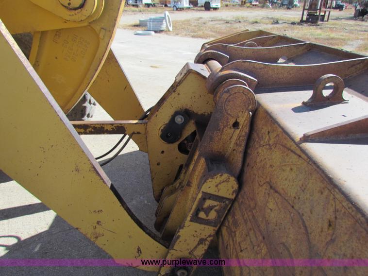 image for item B5042 1998 Caterpillar 928G wheel loader
