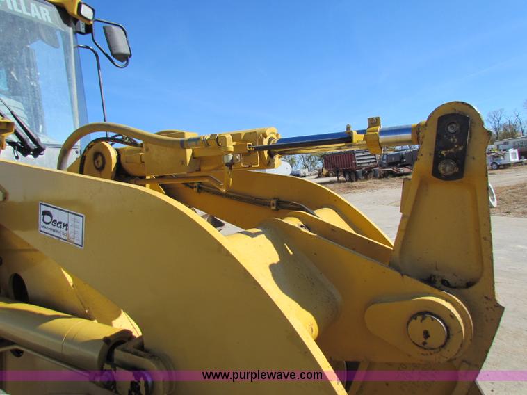 image for item B5042 1998 Caterpillar 928G wheel loader