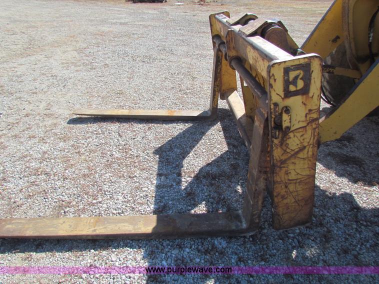 image for item B5042 1998 Caterpillar 928G wheel loader