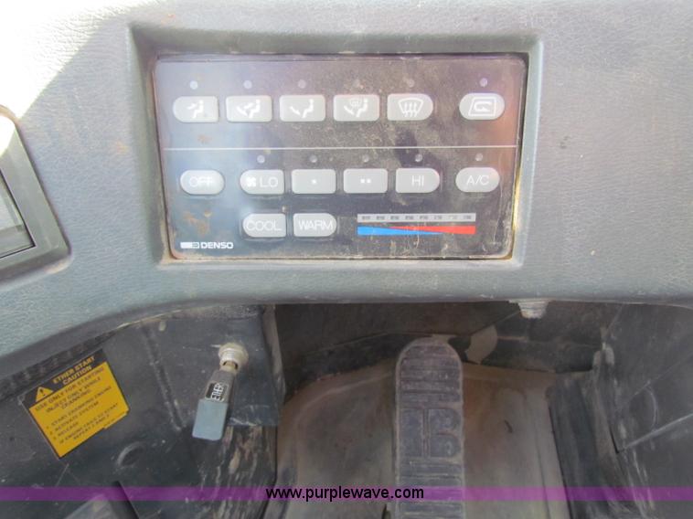 image for item B5043 2001 Komatsu WA380-3MC wheel loader