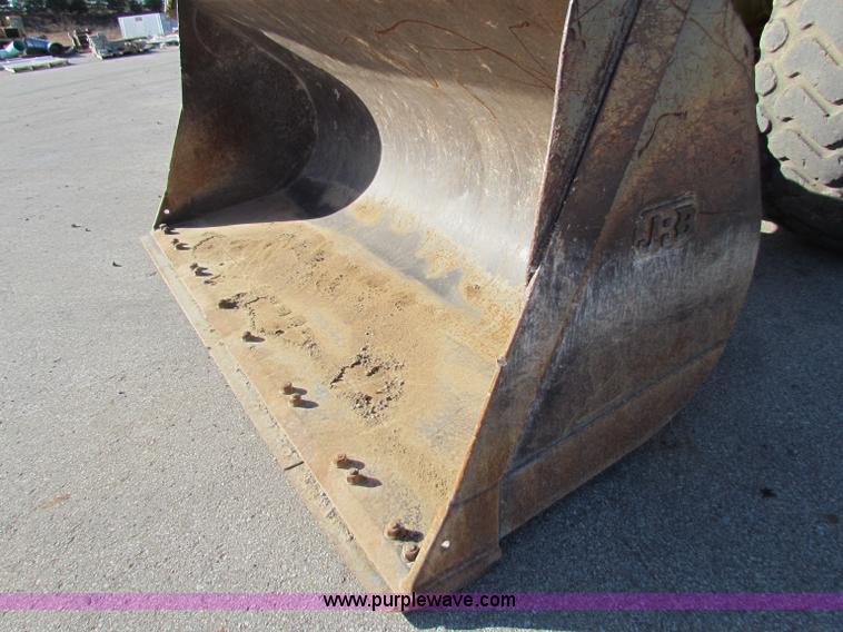 image for item B5043 2001 Komatsu WA380-3MC wheel loader