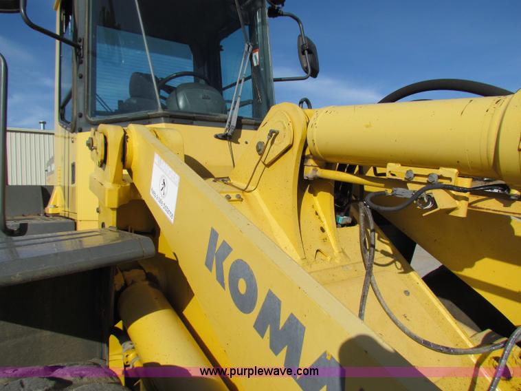 image for item B5043 2001 Komatsu WA380-3MC wheel loader