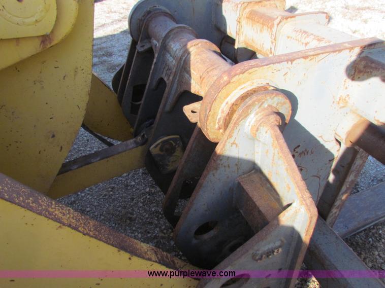 image for item B5043 2001 Komatsu WA380-3MC wheel loader