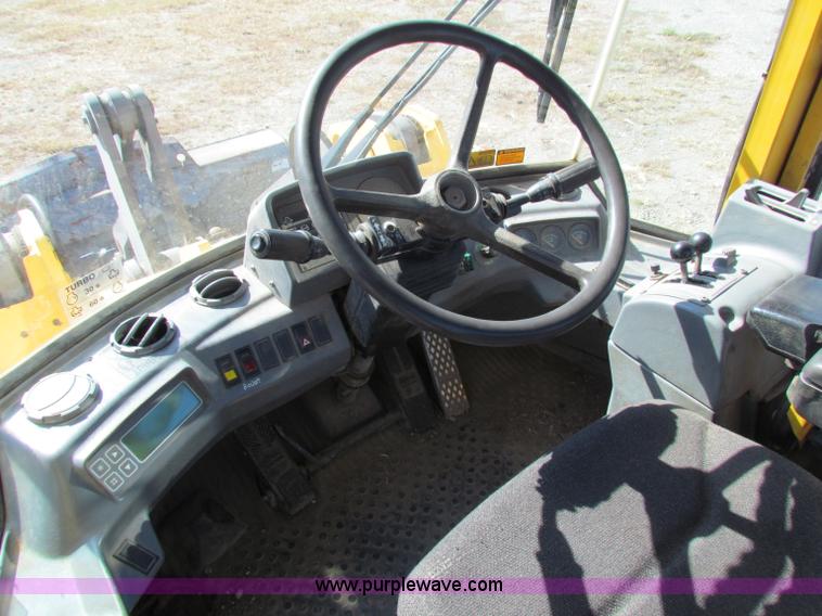 image for item B5044 1997 Volvo L70C wheel loader