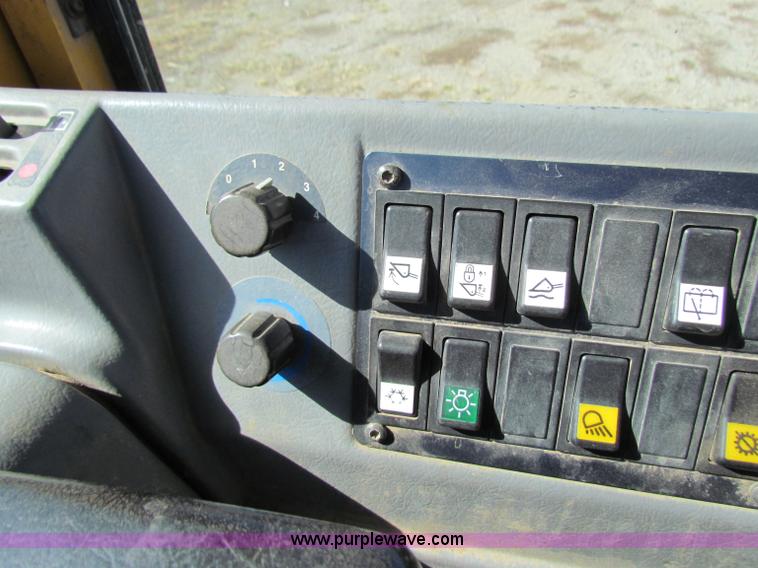 image for item B5044 1997 Volvo L70C wheel loader