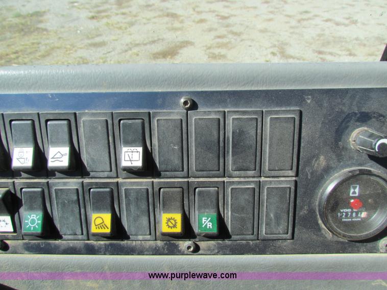 image for item B5044 1997 Volvo L70C wheel loader