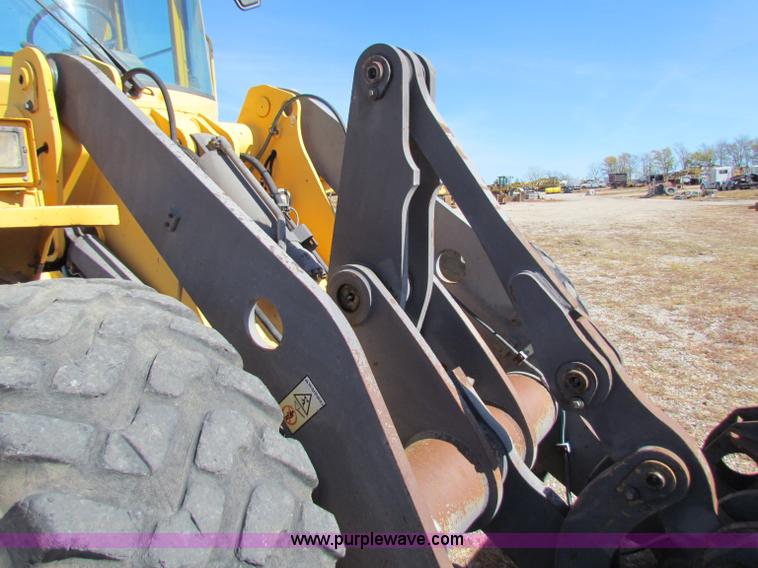 image for item B5044 1997 Volvo L70C wheel loader