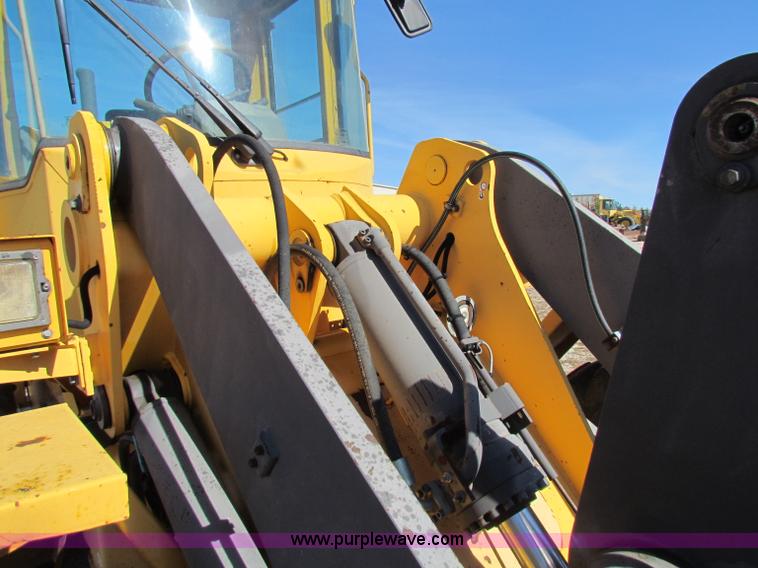 image for item B5044 1997 Volvo L70C wheel loader