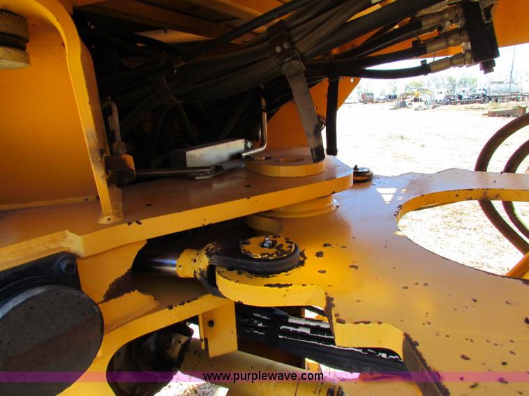 image for item B5044 1997 Volvo L70C wheel loader