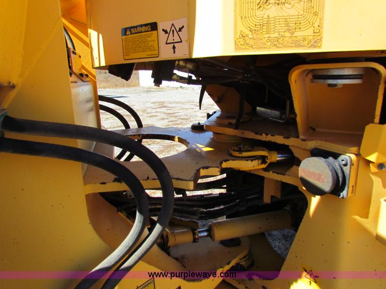 image for item B5044 1997 Volvo L70C wheel loader