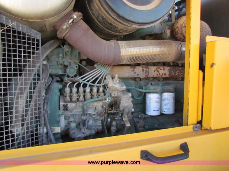 image for item B5044 1997 Volvo L70C wheel loader