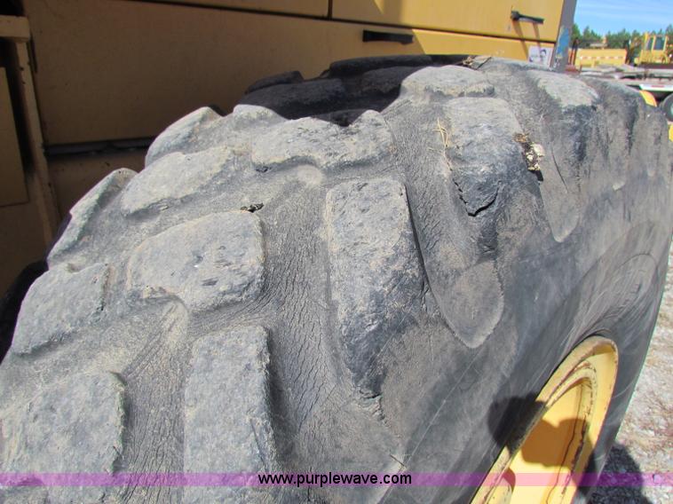 image for item B5044 1997 Volvo L70C wheel loader