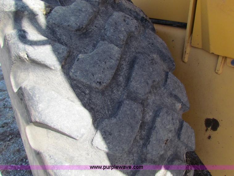 image for item B5044 1997 Volvo L70C wheel loader