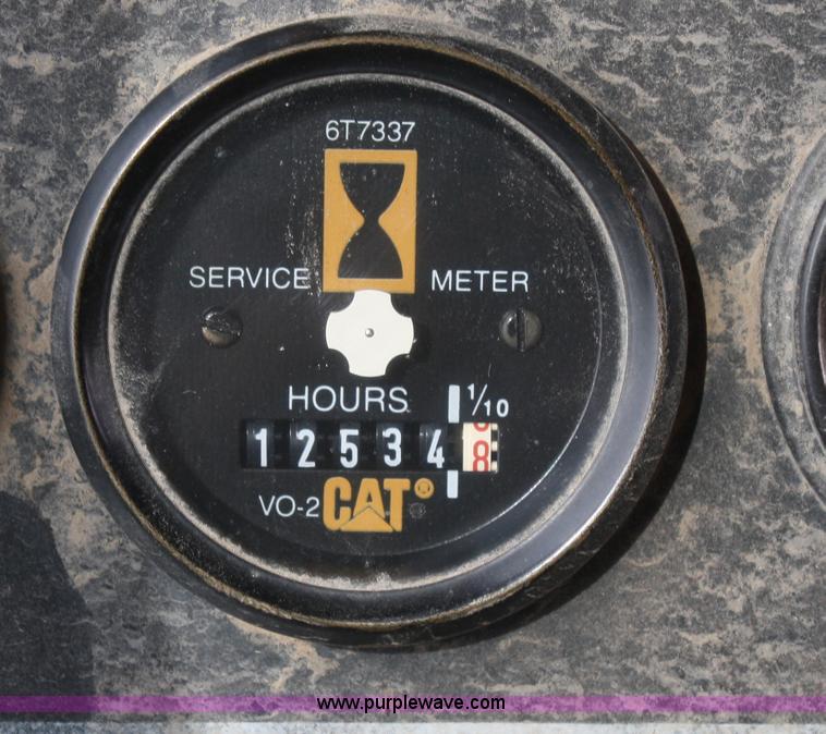 image for item B5045 1992 Caterpillar D300D articulated rock truck