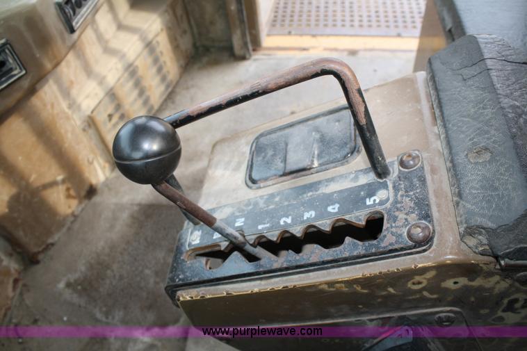 image for item B5045 1992 Caterpillar D300D articulated rock truck