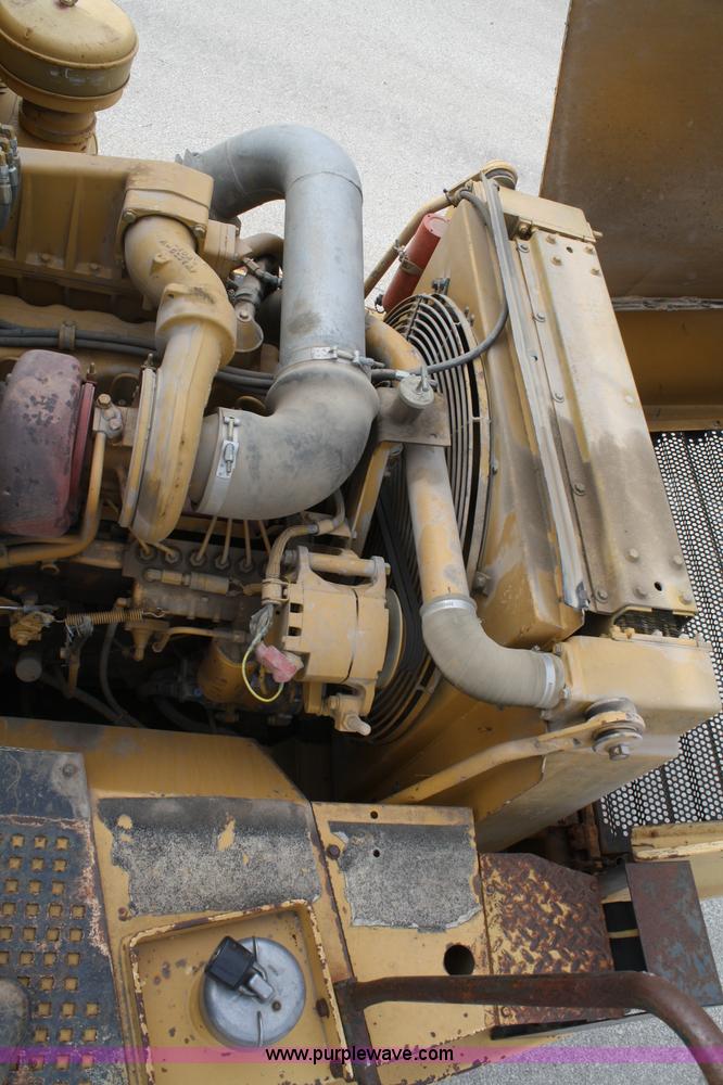 image for item B5045 1992 Caterpillar D300D articulated rock truck