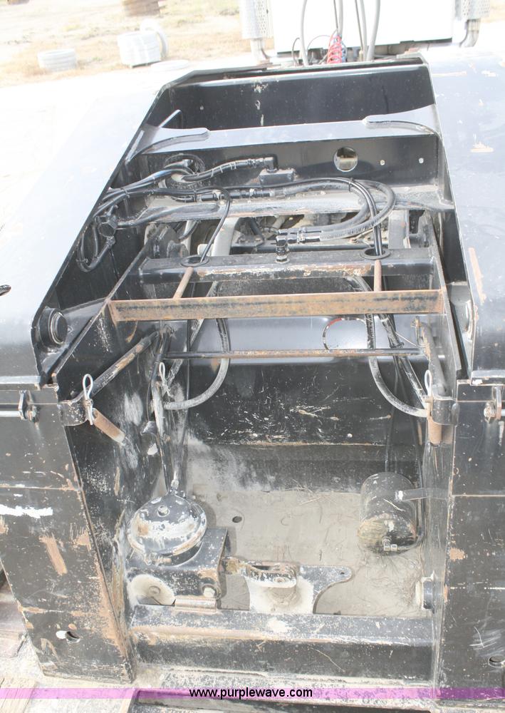 image for item B5047 2006 Trail King 53' triple axle detach trailer with tag axle