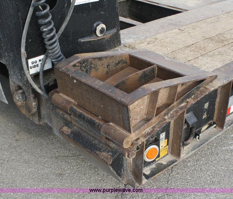 image for item B5047 2006 Trail King 53' triple axle detach trailer with tag axle